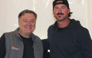 Riley Green Co-Hosts 6/7-8